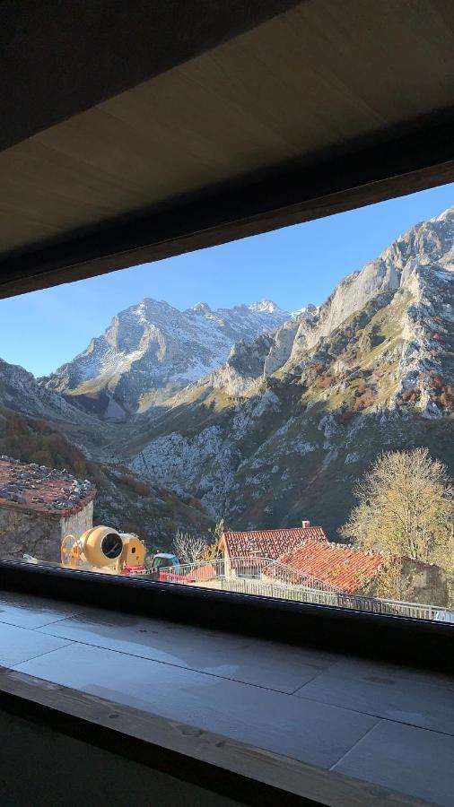 Casa Rural La Cabana Del Valleyu Sotres Eksteriør bilde