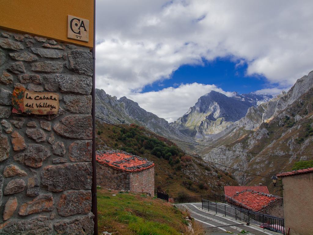 Casa Rural La Cabana Del Valleyu Sotres Eksteriør bilde