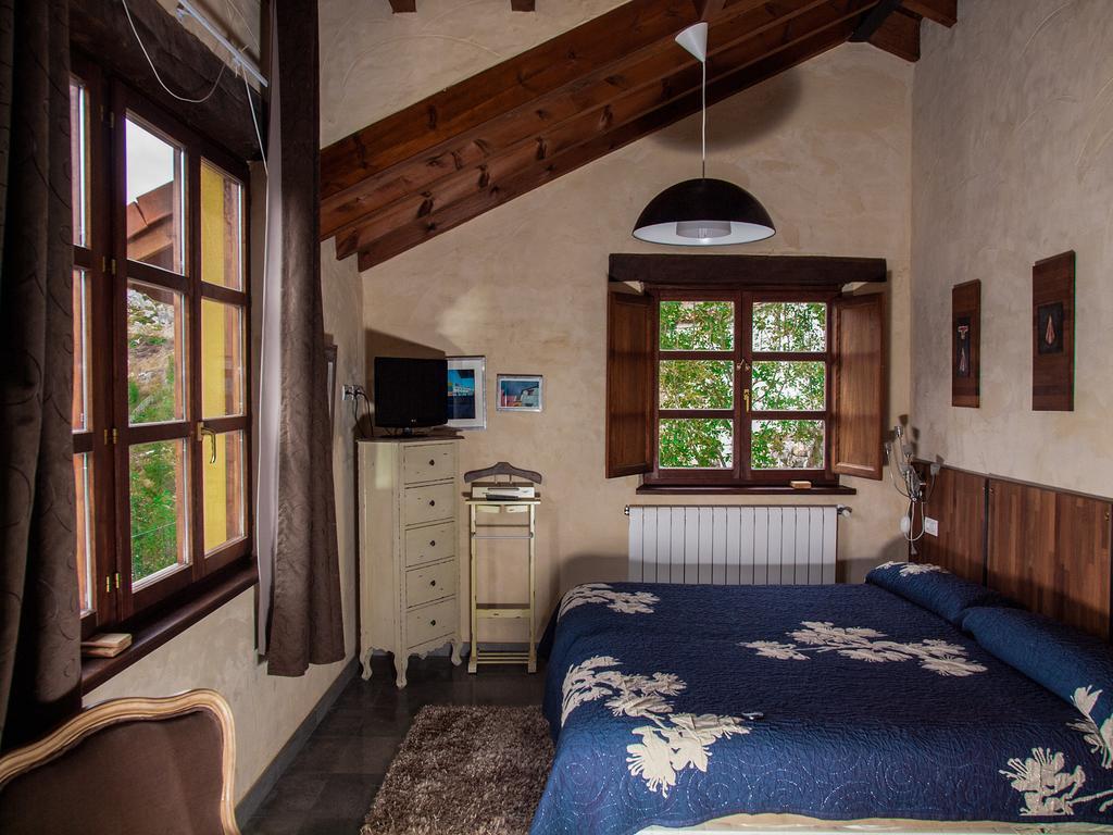 Casa Rural La Cabana Del Valleyu Sotres Rom bilde