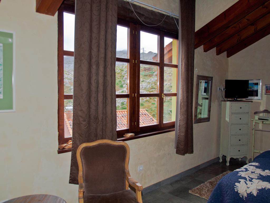 Casa Rural La Cabana Del Valleyu Sotres Rom bilde